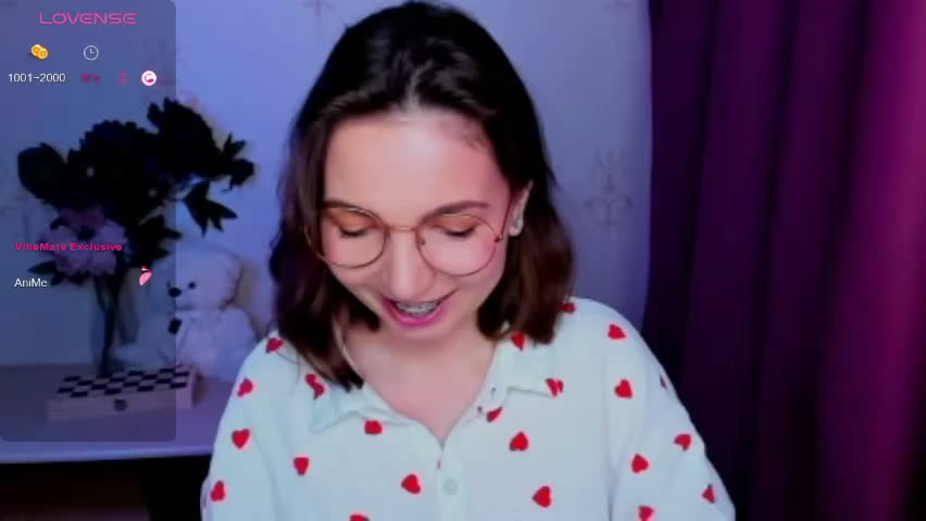 kindhazelhere_ Adult Chat April 21, 2026