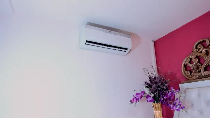 allyroux Adult Chat April 21, 2026