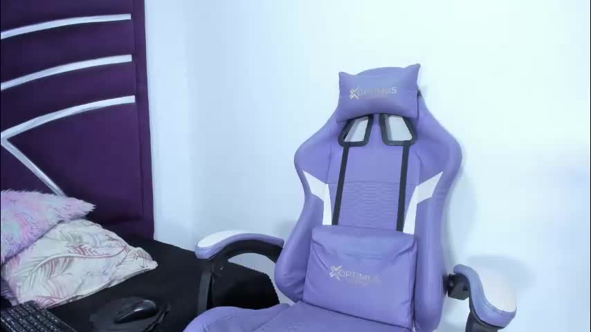 jade_ht Adult Chat April 21, 2026