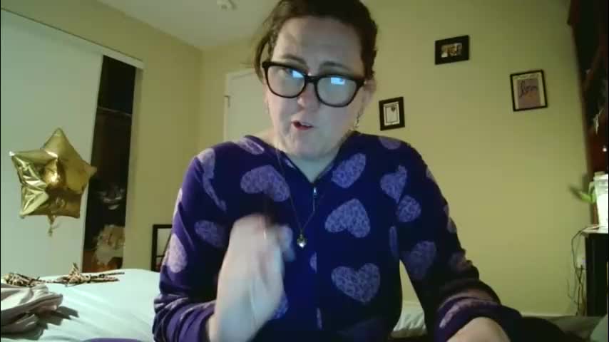 fuzzypeaches87 Adult Chat April 21, 2026