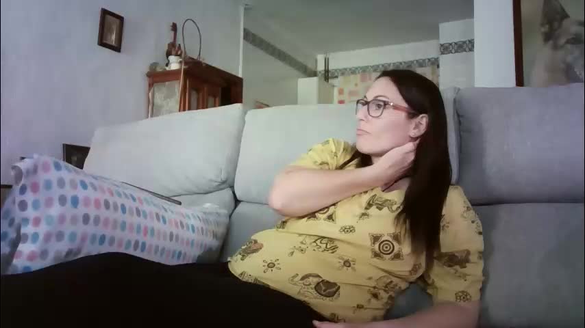 lolahueso Adult Chat April 21, 2026