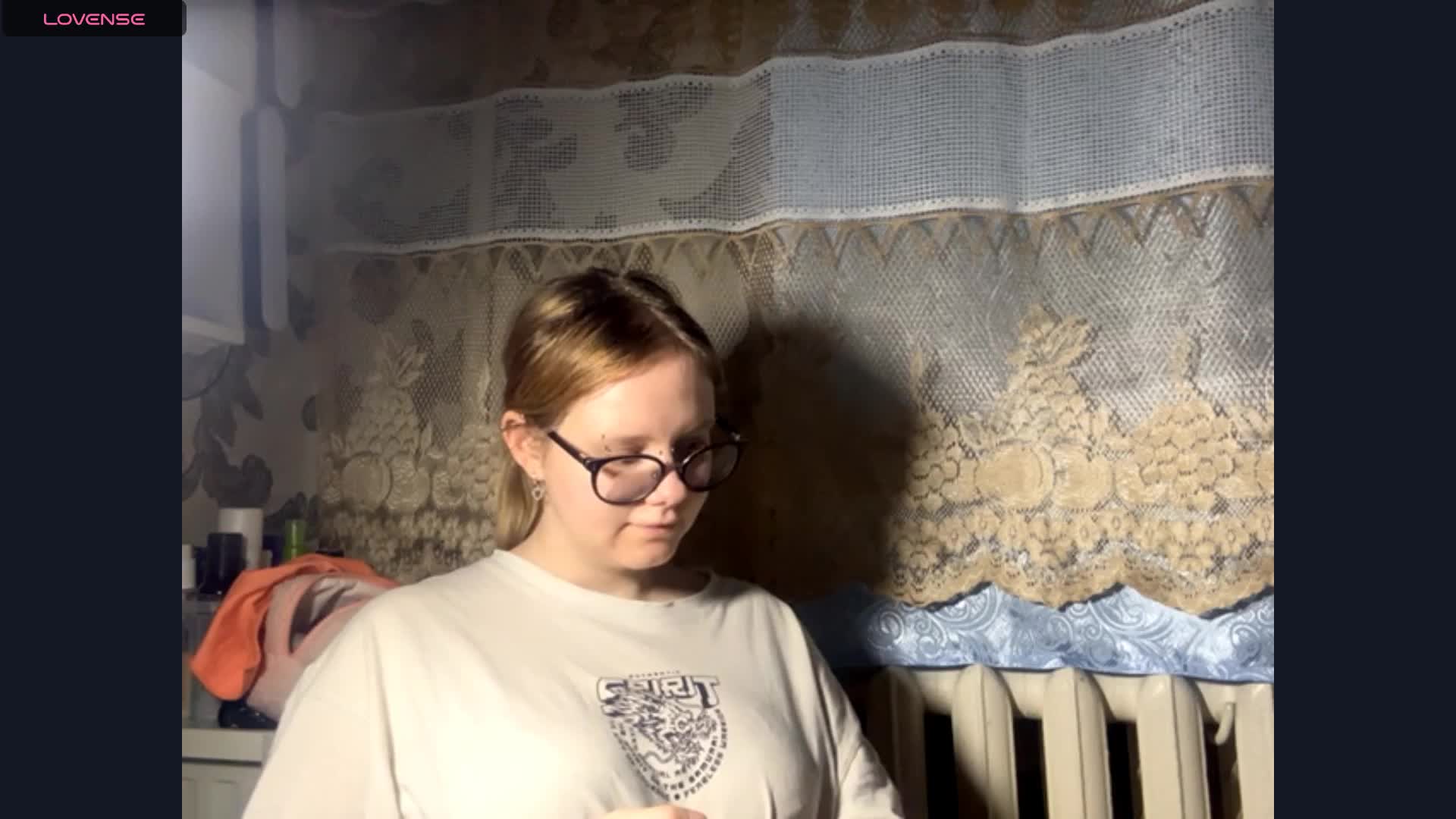 LaelVeller Adult Chat April 21, 2026