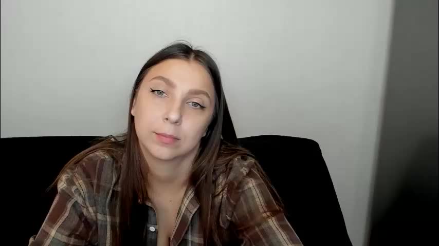 sinthiahug Adult Chat April 21, 2026