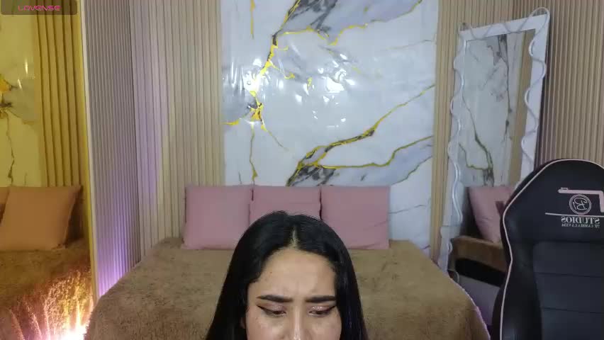 cristal_tay Adult Chat April 21, 2026