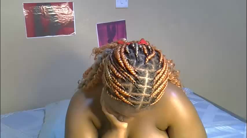 sexylucy33 Adult Chat April 21, 2026