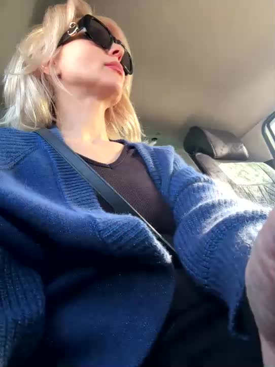 -Molly- Adult Chat April 21, 2026
