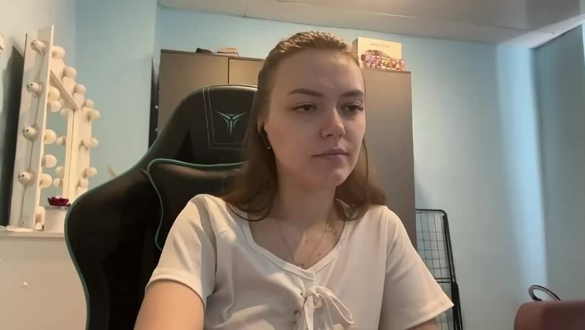 eracloke Adult Chat April 21, 2026