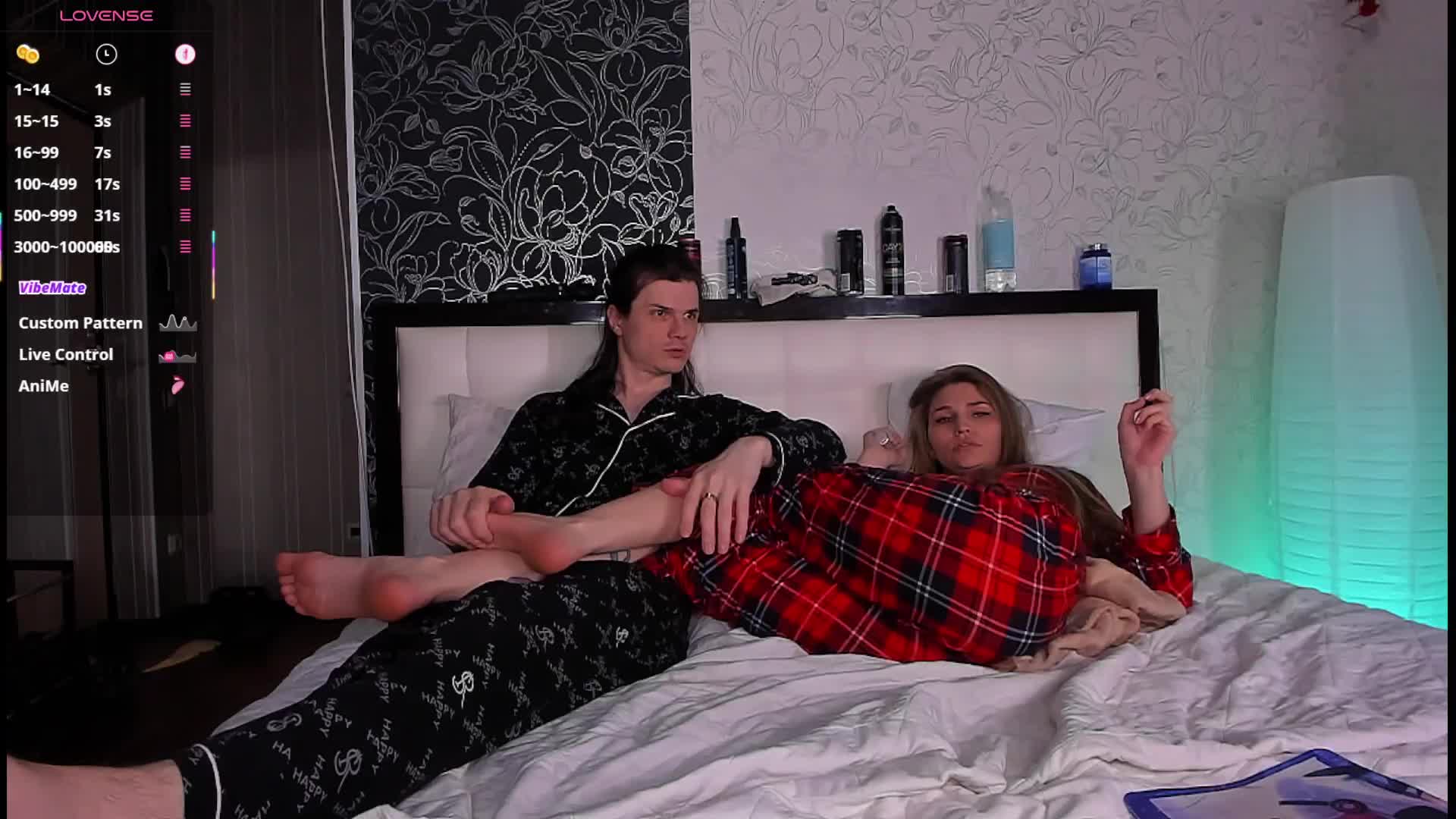 FuckinHotCouple Adult Chat April 21, 2026