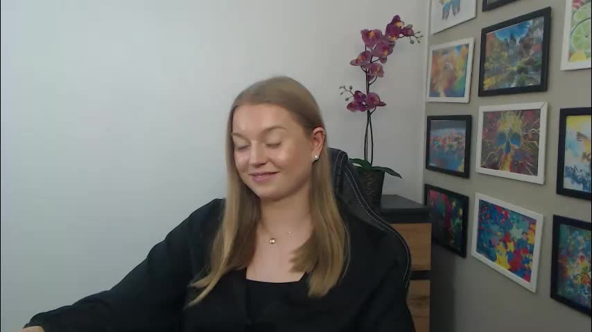 mysteryericax Adult Chat April 21, 2026