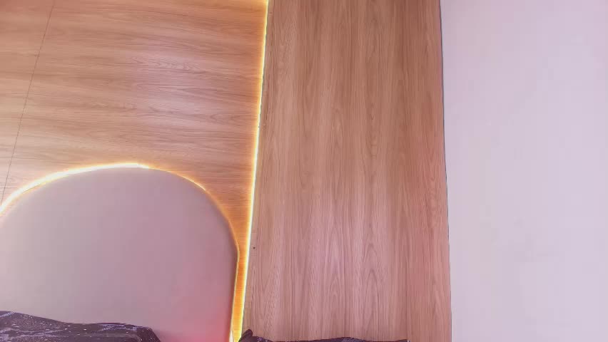 kiaralopez_ Adult Chat April 21, 2026