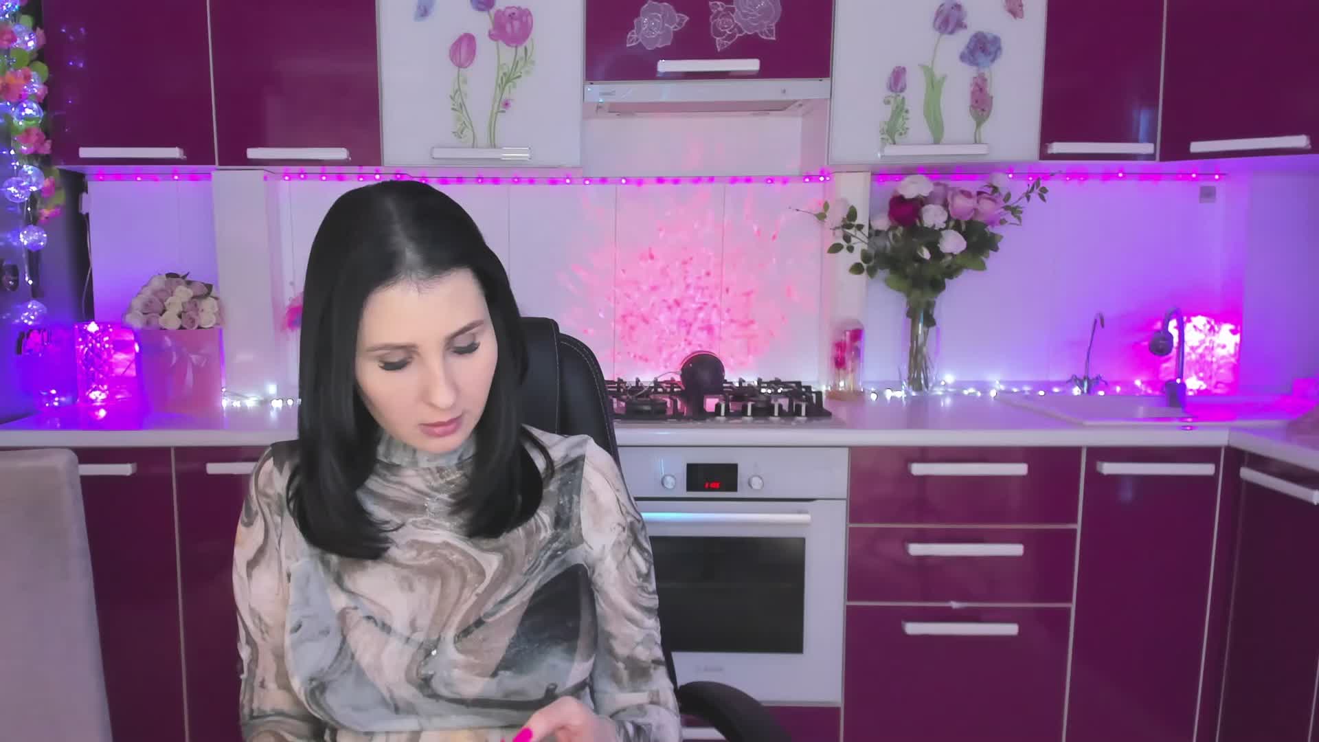Olivija2020 Adult Chat April 21, 2026