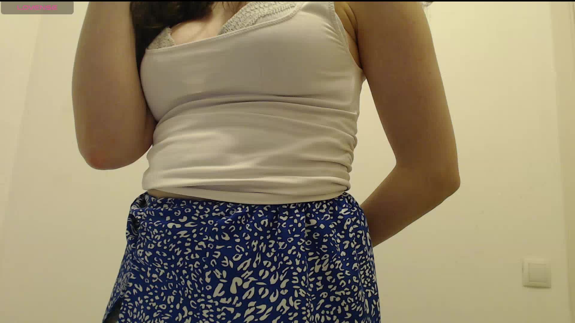 Hot-lina Adult Chat April 21, 2026