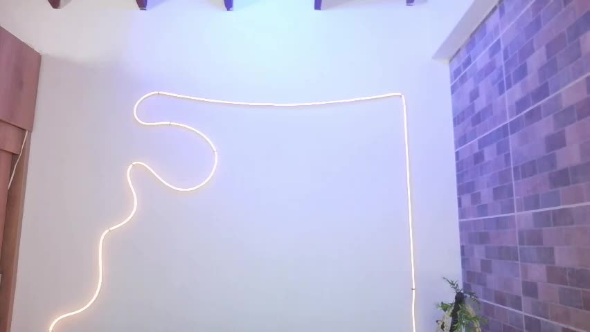 luna_valen Adult Chat April 21, 2026