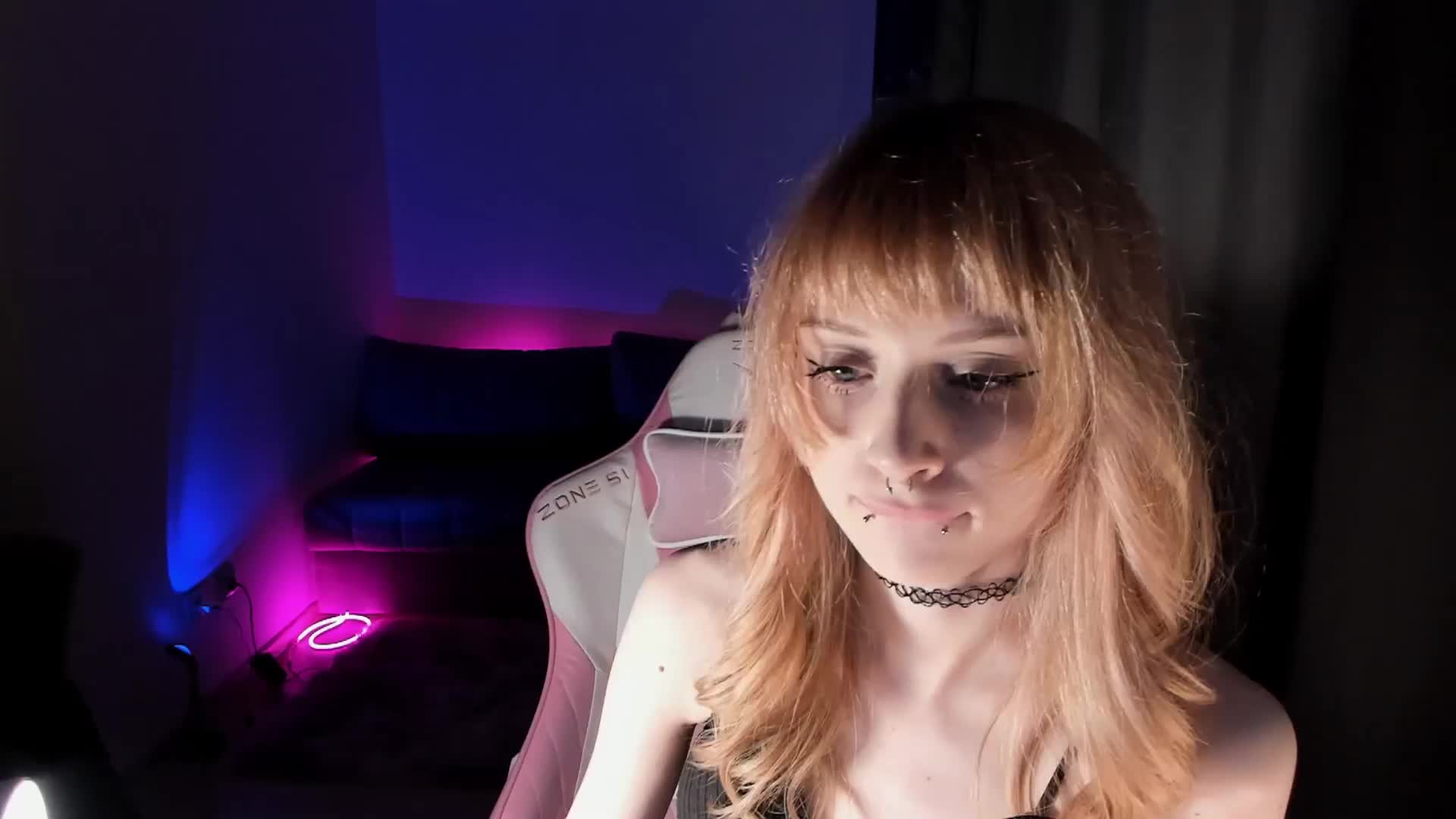 mnepohuyy Adult Chat April 21, 2026