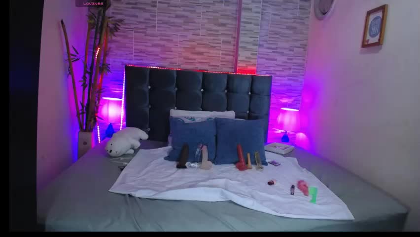 alison_girl22 Adult Chat April 21, 2026