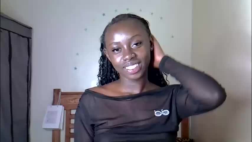 petite_charm Adult Chat April 21, 2026