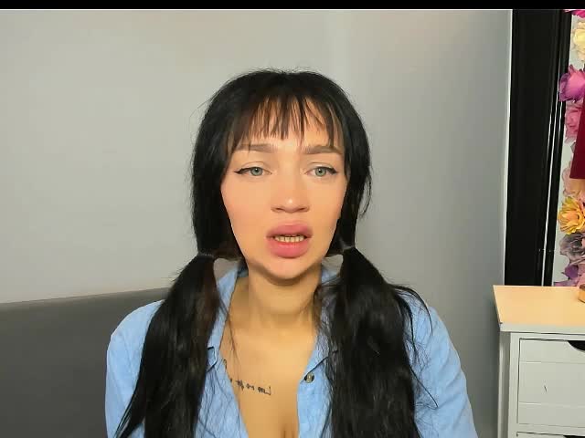 WildOlivia Adult Chat April 22, 2026