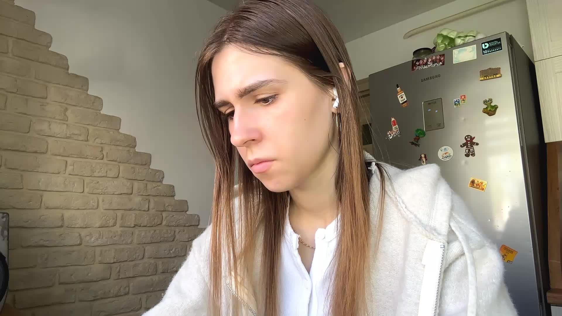 AshantiBadolato Adult Chat April 22, 2026