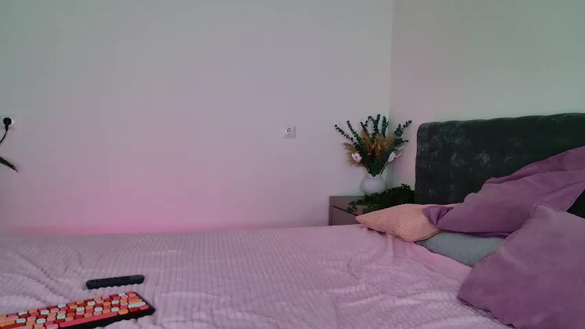 tinasiner Adult Chat April 22, 2026