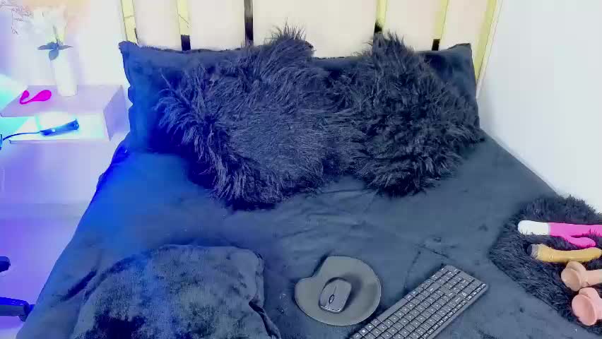 yeli_amber3 Adult Chat April 22, 2026