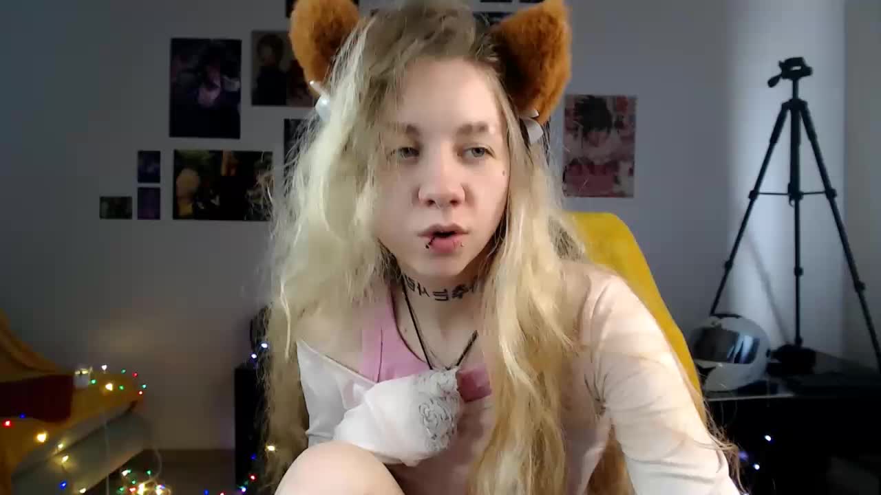 Nica-Kawaii Adult Chat April 22, 2026