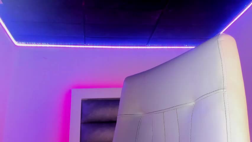 lulu_js_ Adult Chat April 22, 2026