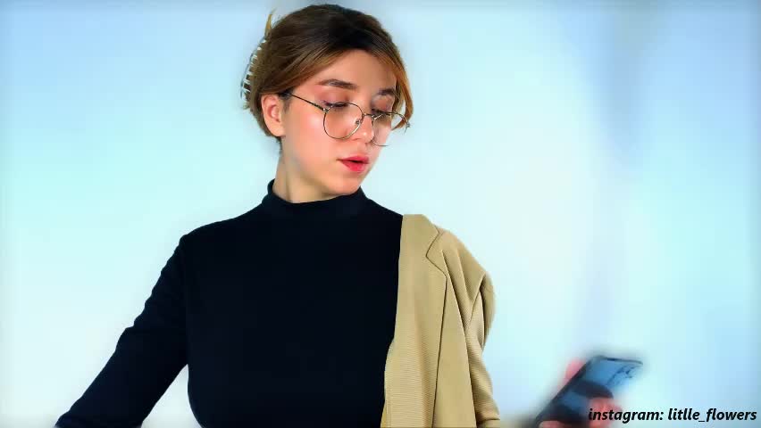 litlle_flowers Adult Chat April 22, 2026