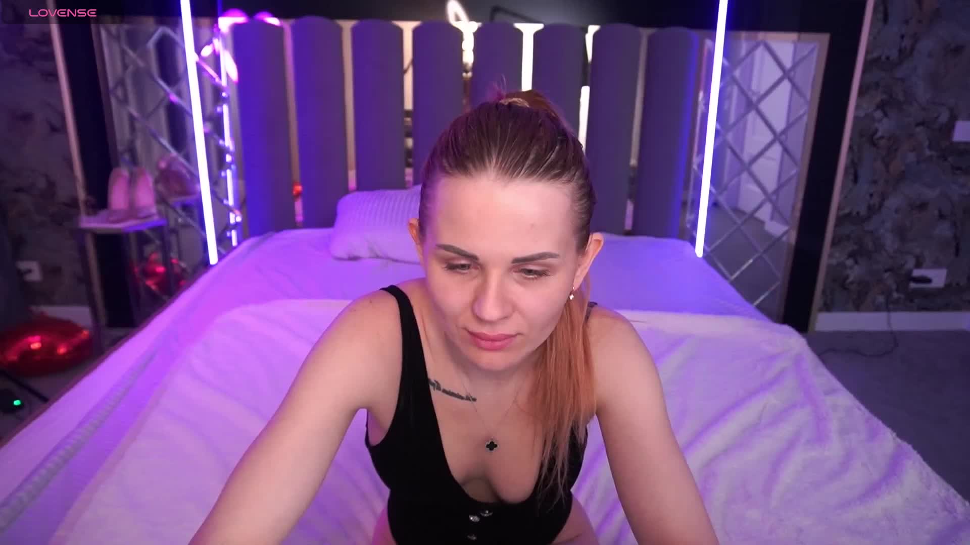 LunaLicks Adult Chat April 22, 2026