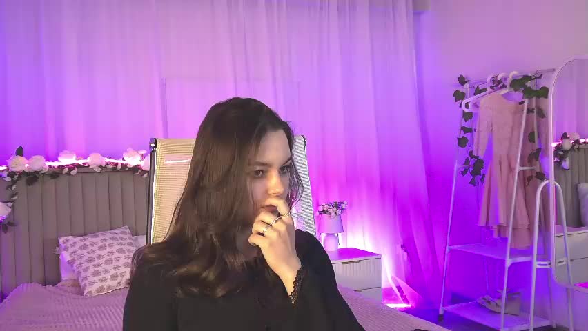francescacavaliere Adult Chat April 22, 2026