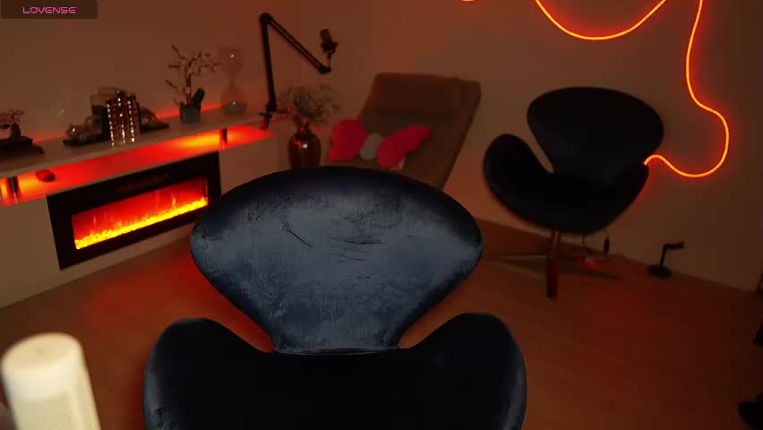lilbeccaxo Adult Chat April 22, 2026
