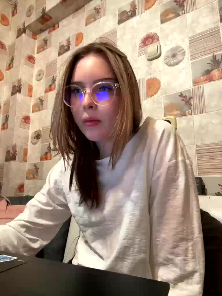 Lovelova Adult Chat April 22, 2026