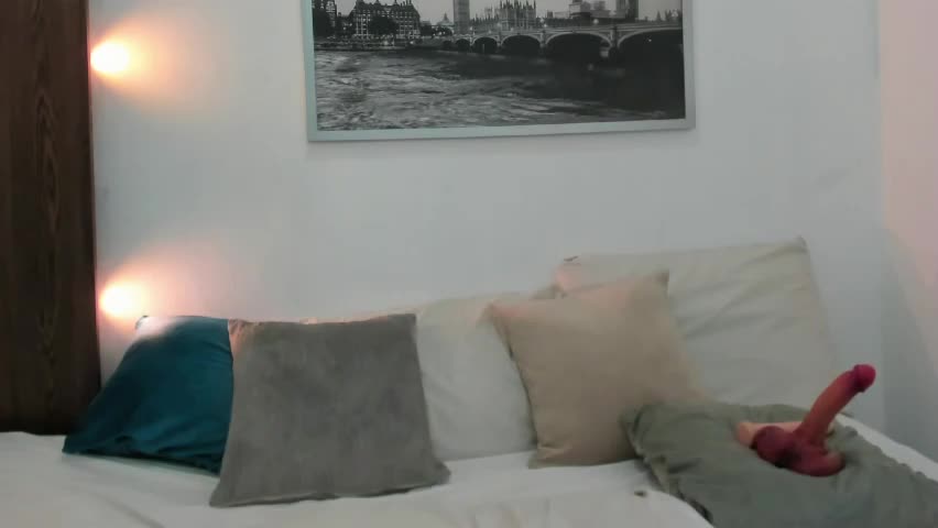 zoe_ross1 Adult Chat April 22, 2026
