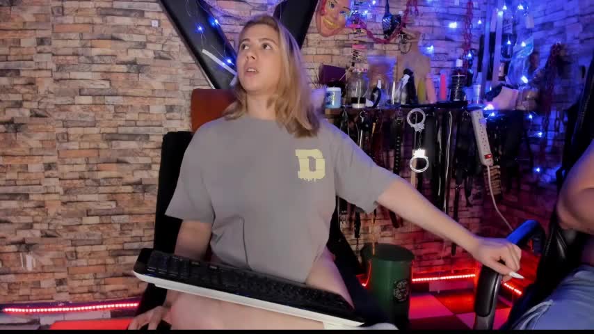 Liltildeman_moon Adult Chat April 22, 2026