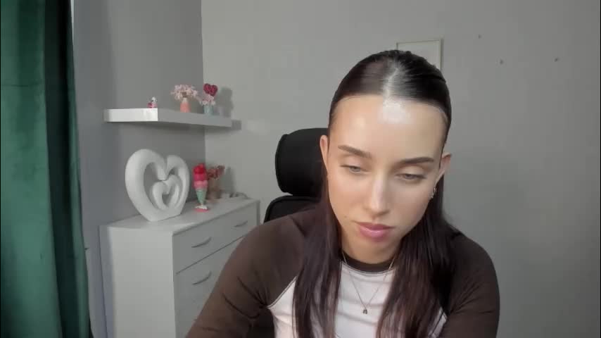 adelesolo Adult Chat April 22, 2026