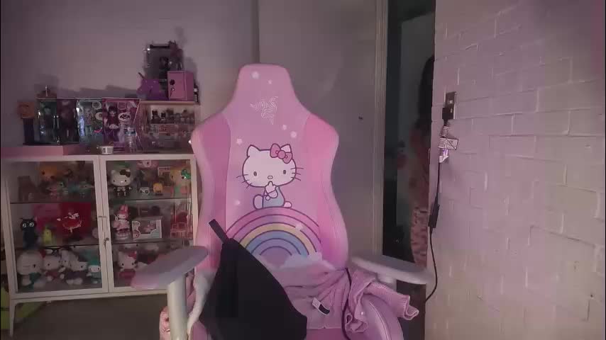 _nathaila_ Adult Chat April 22, 2026
