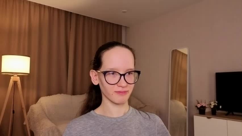 lynettebails Adult Chat April 22, 2026
