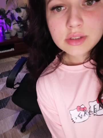 JuliaHesperaks Adult Chat April 22, 2026