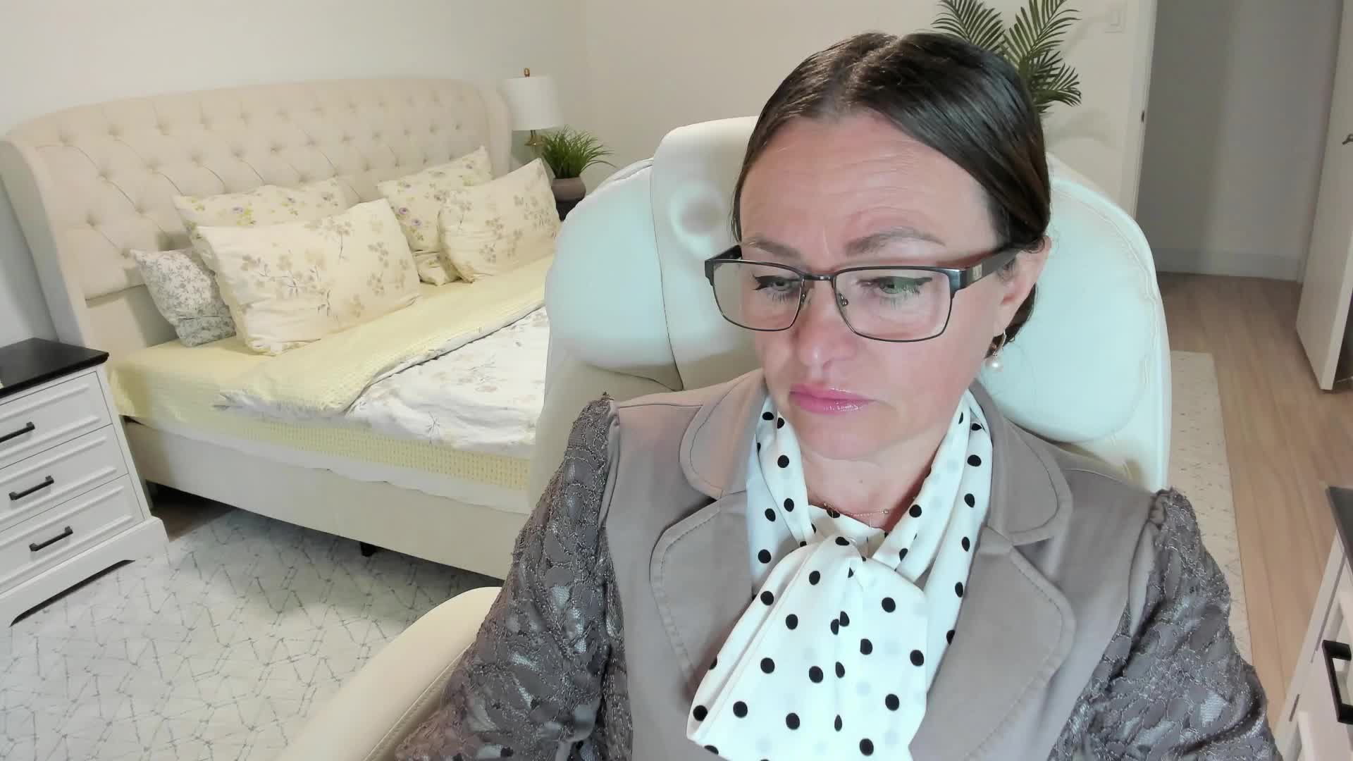 -Michelle- Adult Chat April 22, 2026