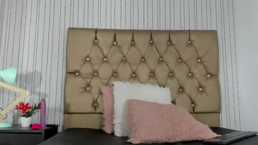 kitty_eloays Adult Chat April 22, 2026