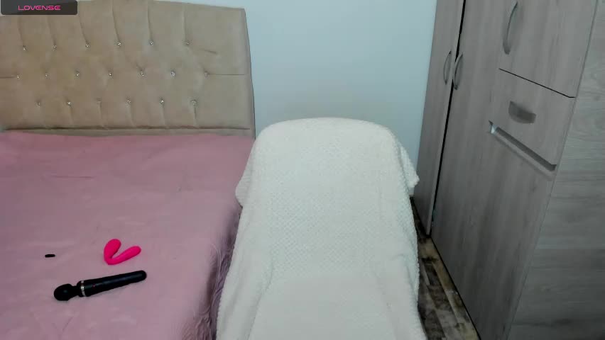 emilypink_1 Adult Chat April 22, 2026