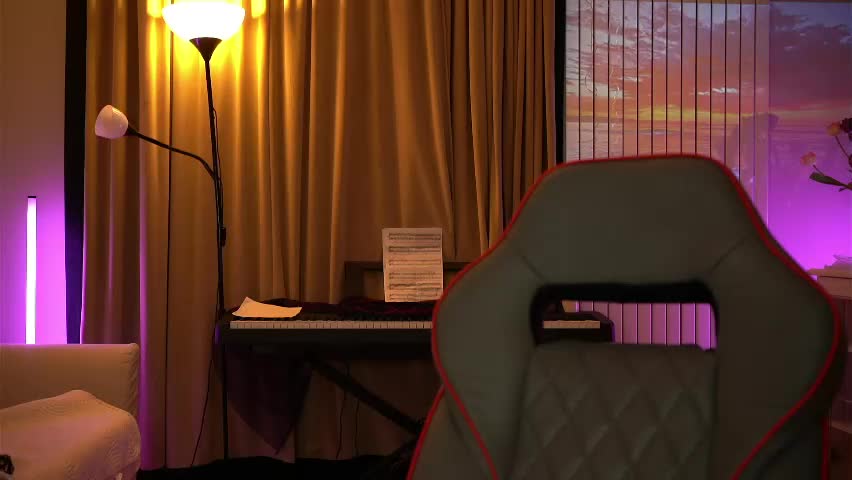 lady_nicolett Adult Chat April 22, 2026