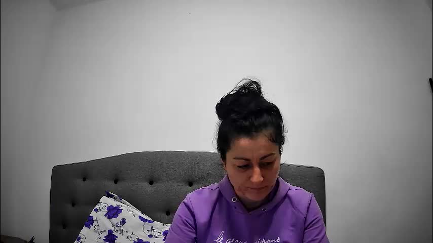 mikyloveu Adult Chat April 22, 2026
