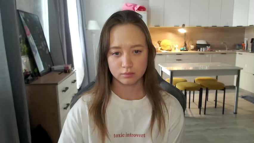 _lalune_ Adult Chat April 22, 2026