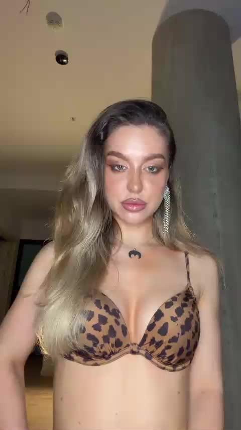 MistressX555 Adult Chat April 22, 2026