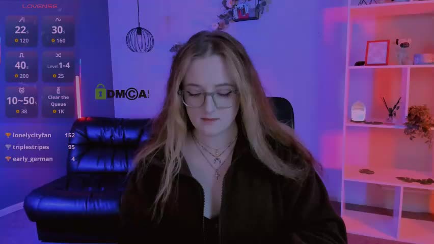 luna_berryy Adult Chat April 22, 2026