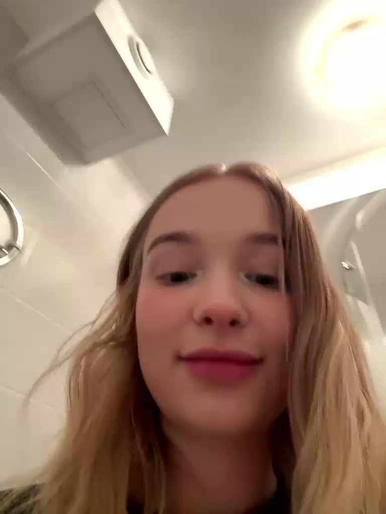 MimiMila Adult Chat April 22, 2026