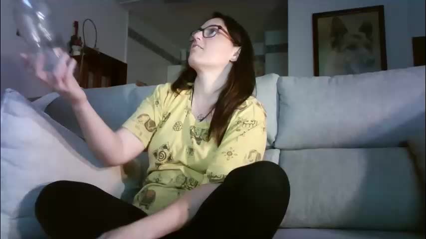 lolahueso Adult Chat April 22, 2026