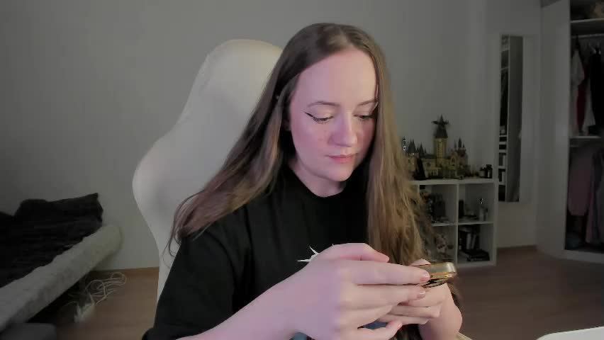 lil_happiness Adult Chat April 22, 2026