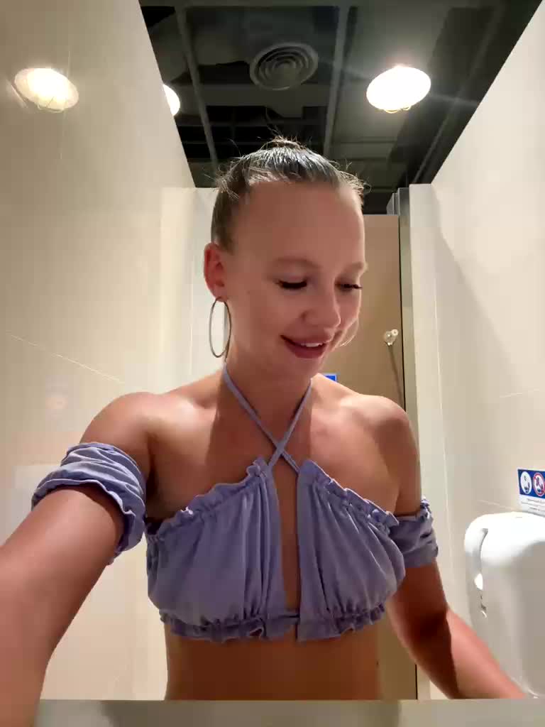 Linnea Adult Chat April 22, 2026