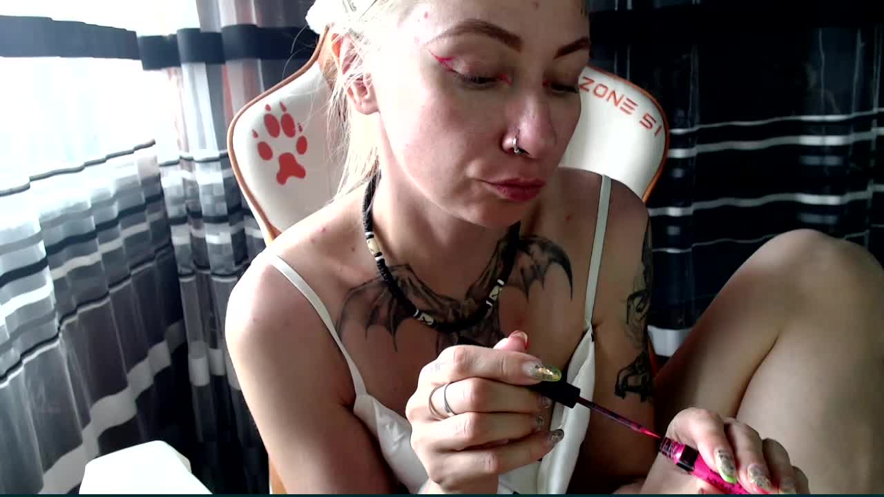 Lollifoxy Adult Chat April 22, 2026
